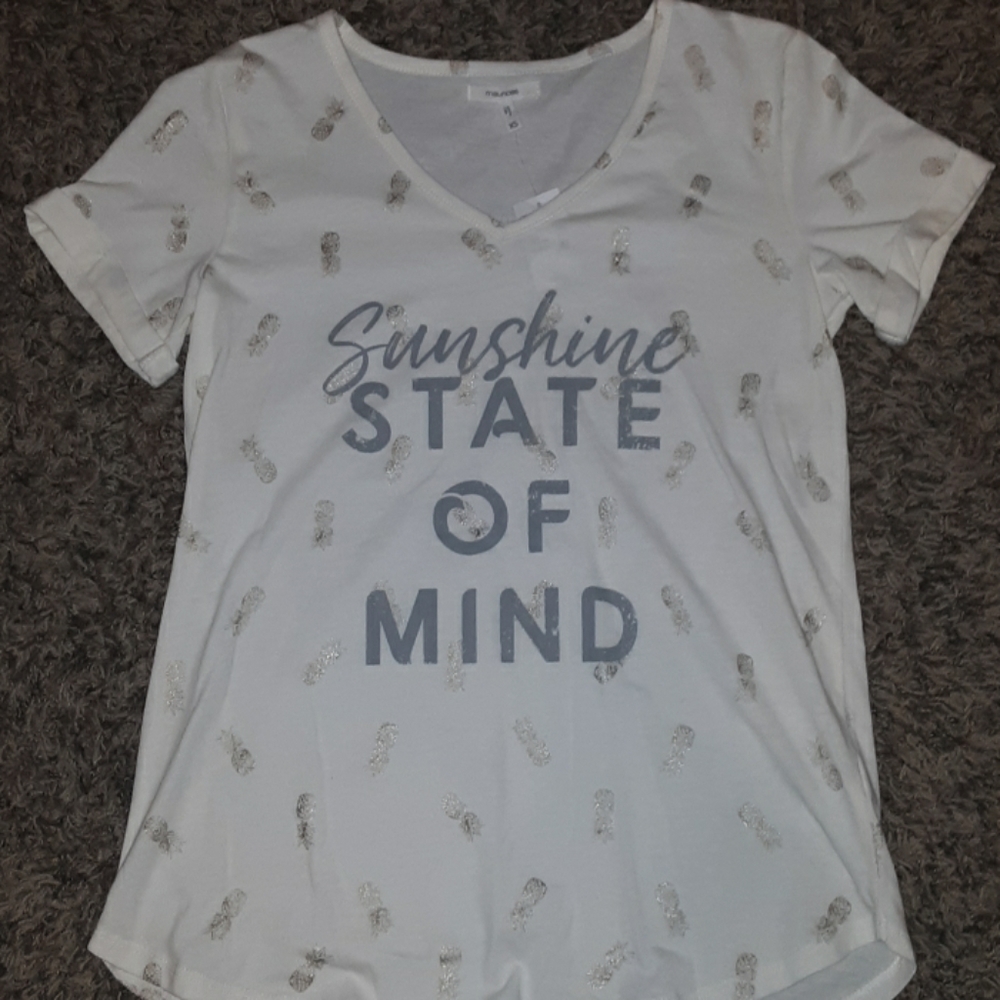 Cream colored pineapple t-shirt